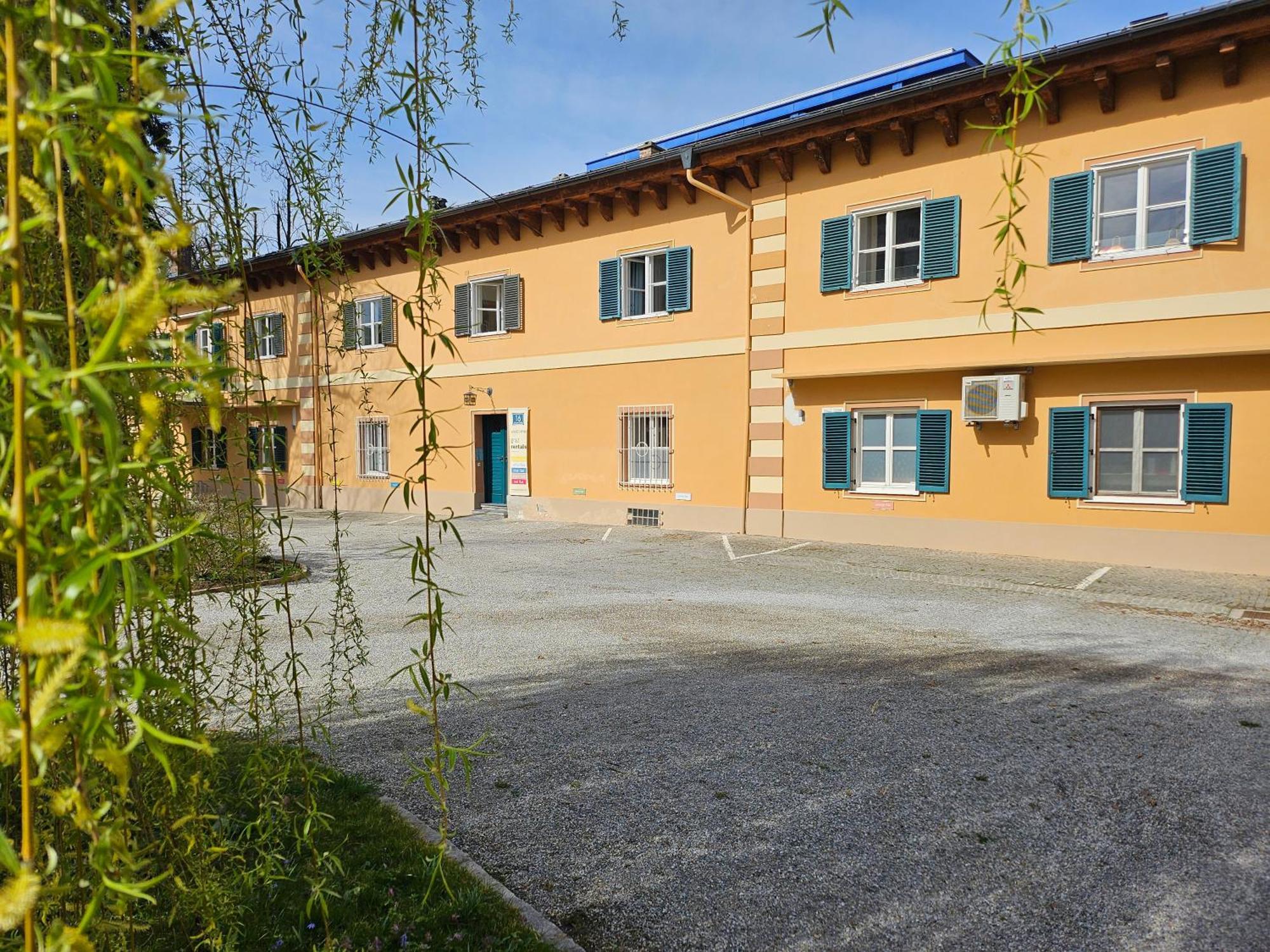 White Flat By Grazrentals With Cool Location & Free Parking Экстерьер фото